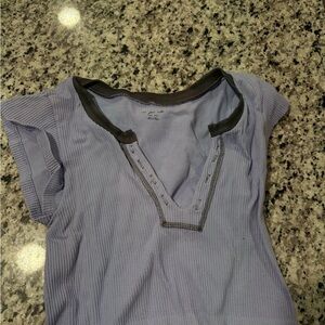 Urban Outfitters Light Purple Ribbed V-Neck Tee